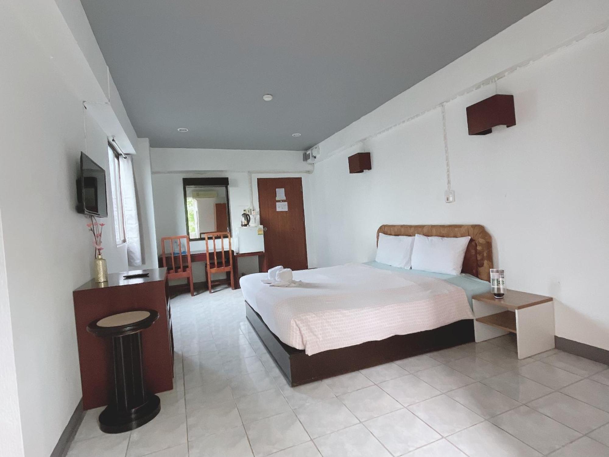 โรงแรมวินบางนา Win Bangna Hotel Bangkok Esterno foto